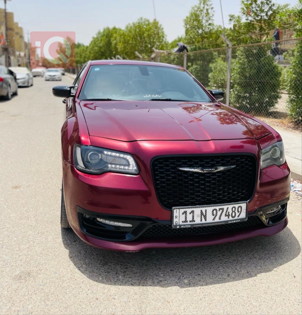 كرايسلر 300